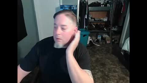 whydoidothis77 online show from March 1, 2:27 am