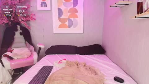 sussy online show from May 13, 12:48 pm