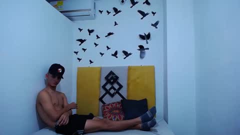 wild_fantasy_69 online show from December 11, 4:41 pm