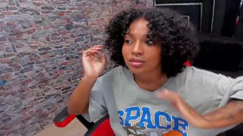 wild_firee_ online show from July 28, 6:20 pm