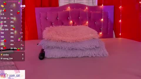 Snapshot of wild_lilhy chatting on February 14, 11:09 pm Lily online show from February 14, 11:09 pm