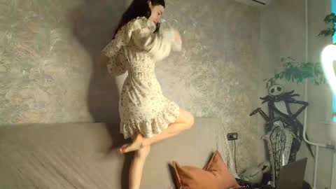 Anny online show from December 19, 8:21 am