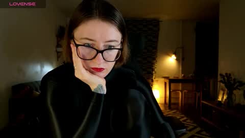 wild_peony online show from October 9, 6:02 pm