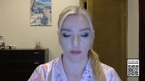 Snapshot of wild_silk_desire chatting on October 14, 3:26 pm Alina online show from October 14, 3:26 pm