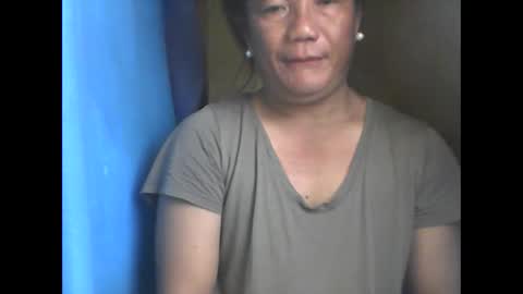 wild_sunflower11 online show from October 11, 10:46 pm