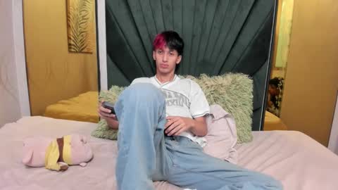 Sebas   online show from January 13, 1:57 am