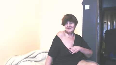 WildRedCat online show from September 23, 10:09 am