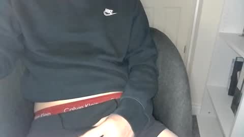 Snapshot of will3046 chatting on October 23, 10:39 am will3046 online show from October 23, 10:39 am