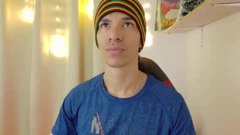 willy_veins online show from December 18, 11:27 am