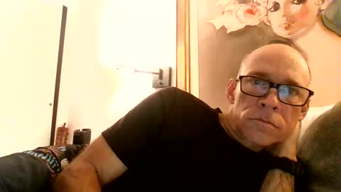 wingnutt765733498294 online show from August 26, 1:29 pm