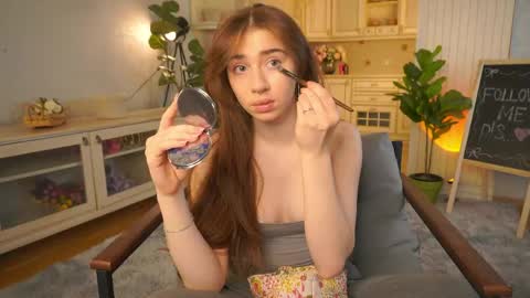 Lillian online show from April 29, 3:22 am