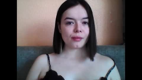 Snapshot of winter__white_rose chatting on January 20, 1:21 pm Emma online show from January 20, 1:21 pm