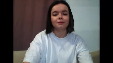 Snapshot of winter__white_rose chatting on January 15, 11:32 am Emma online show from January 15, 11:32 am