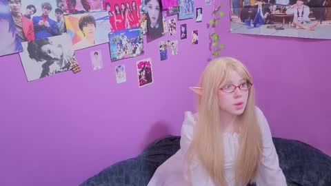 Lina online show from March 10, 5:50 pm