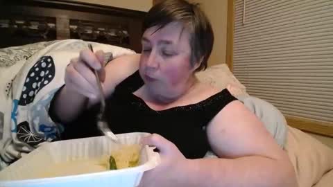 Annie online show from February 26, 8:29 am