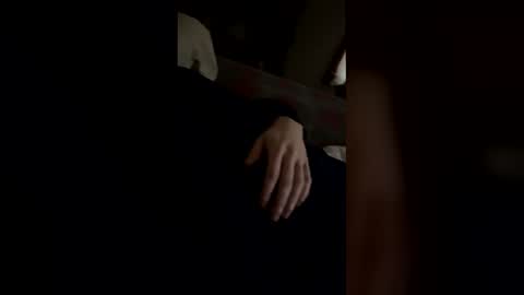 eski online show from March 31, 7:03 pm