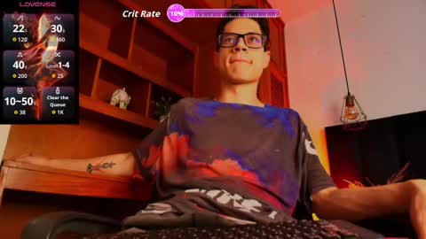 Snapshot of wolfan_sky chatting on October 3, 12:13 pm W O L F online show from October 3, 12:13 pm
