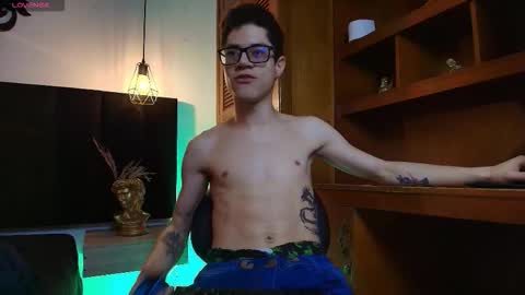  W O L F  online show from March 16, 11:25 am