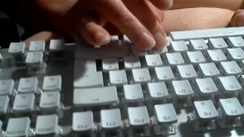 wolfoerl online show from June 4, 12:44 pm