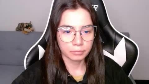 Alex online show from April 11, 3:44 am