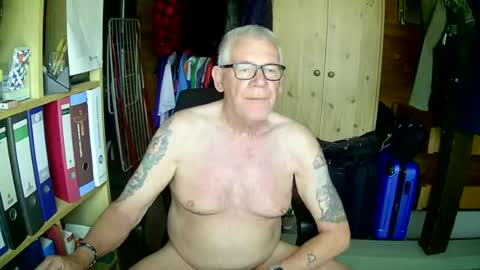 Always Horny online show from June 22, 11:39 am