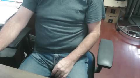 Snapshot of woodworker6473 chatting on October 14, 12:30 pm woodworker6473 online show from October 14, 12:30 pm