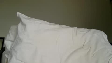Snapshot of woof_wolf37 chatting on October 2, 3:22 pm woof_wolf37 online show from October 2, 3:22 pm