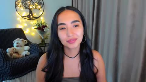 dudetta Kim online show from February 18, 5:35 pm