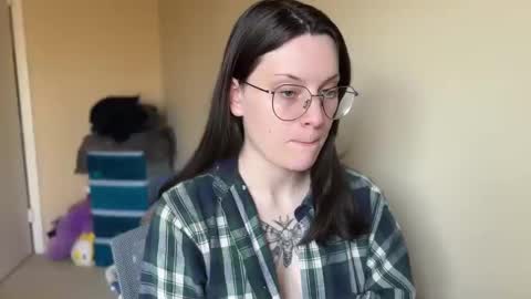 Lucina online show from February 24, 6:26 pm