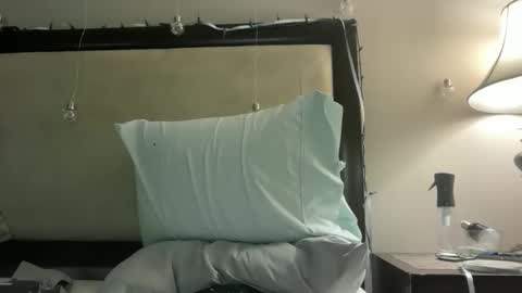 cum4me online show from April 4, 1:18 pm