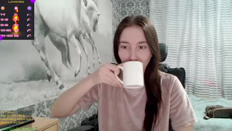 Snapshot of wow_porno_ chatting on February 18, 12:28 pm Anna online show from February 18, 12:28 pm