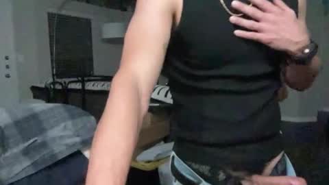 wrld_isyours online show from November 2, 12:21 am