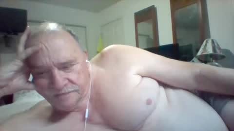 wvmountainlover online show from February 21, 8:01 pm