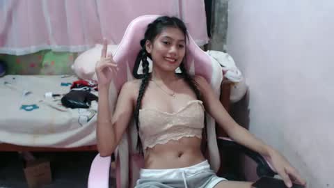 Snapshot of x_lexi_x chatting on March 3, 12:28 pm x_lexi_x online show from March 3, 12:28 pm