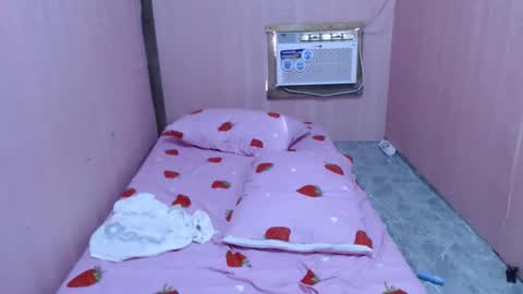 Snapshot of x_lexi_x chatting on October 12, 6:50 am x_lexi_x online show from October 12, 6:50 am