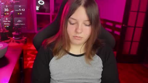 LOVE NERDS ONLY online show from December 17, 3:35 am