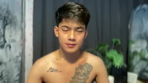 Snapshot of xaldrian_destroyer chatting on October 26, 2:34 am Prince Aldrian  online show from October 26, 2:34 am