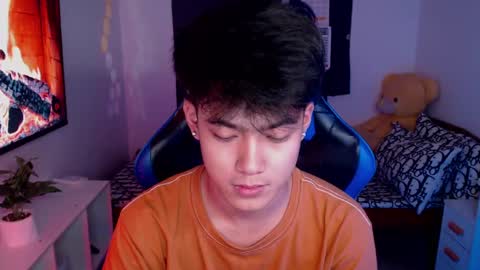 Snapshot of xaldrian_destroyer chatting on December 25, 12:37 pm Prince Aldrian  online show from December 25, 12:37 pm