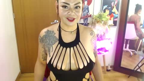 XAMARA1124 online show from March 12, 7:47 pm