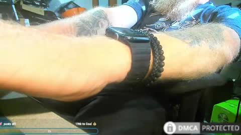 xander71972 online show from May 24, 9:54 pm