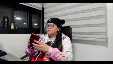 Snapshot of xander_taylor_ chatting on October 16, 4:45 am xander_taylor_ online show from October 16, 4:45 am