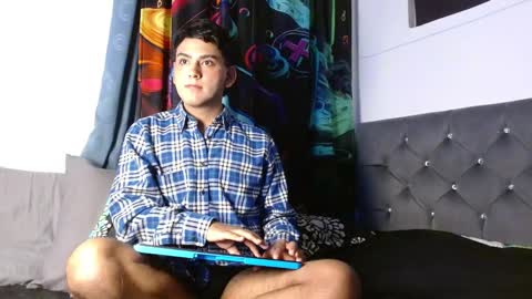 xandrodeluxe online show from October 24, 2:40 pm