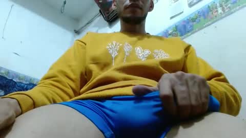 Snapshot of xavicock24 chatting on December 10, 5:50 am xavicock24 online show from December 10, 5:50 am