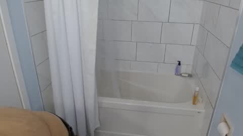 xbigshooter85 online show from January 18, 3:26 am