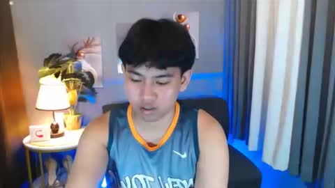 Charlie online show from April 1, 2:12 am