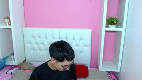xcoupleplayxx online show from May 20, 3:03 am
