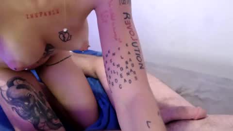 xesfinge online show from December 24, 5:23 pm