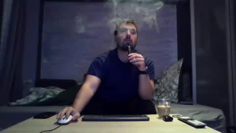 xfikusx44 online show from November 19, 5:07 am