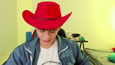 Snapshot of xhans17 chatting on December 20, 9:00 am xhan online show from December 20, 9:00 am