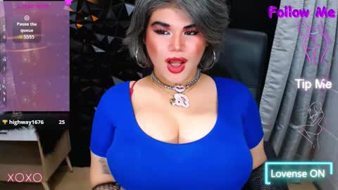 Snapshot of xhugeharleyselfsuckerx chatting on October 7, 12:17 am xHUGECOCKTILLCUMX online show from October 7, 12:17 am